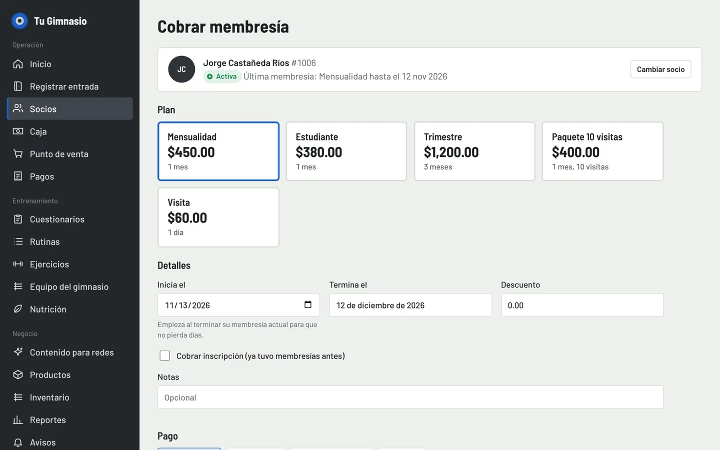 Pantalla para cobrar una membresía con los planes del gimnasio